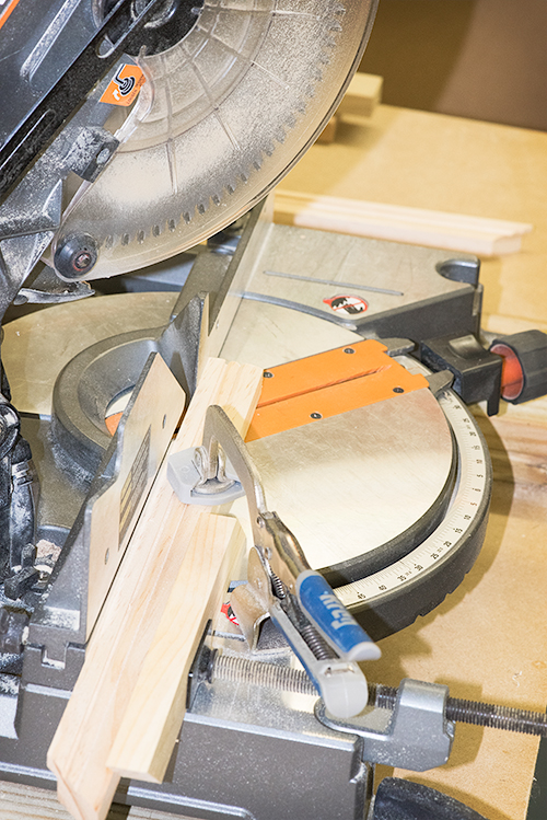 miter saw ready to cut picture frame molding