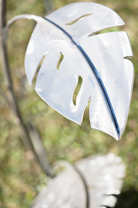 large tropical leave in steel