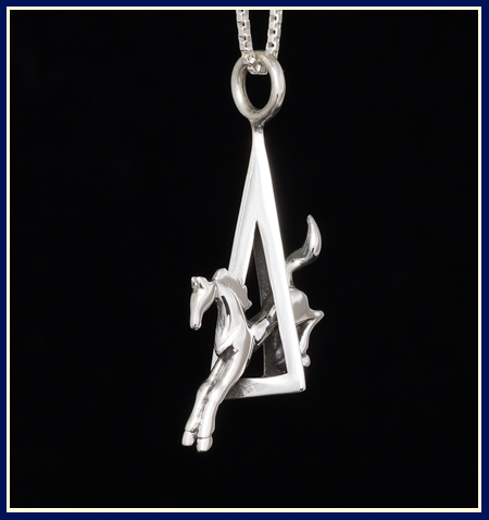 Intrepid Apex © Corner Jump Eventing Necklace 1